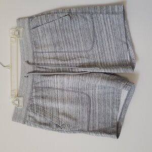 Hollister Shorts Mens S Heather Gray Stripe Athletic Casual Knit Beach Athletic